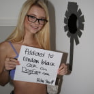 Riley Star in 'Riley Star - Glory Hole'