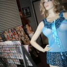 Lauren Phillips in 'Lauren Phillips - Glory Hole'