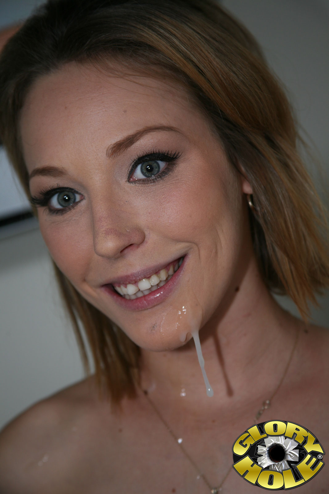 Nikki Mae - Glory Hole